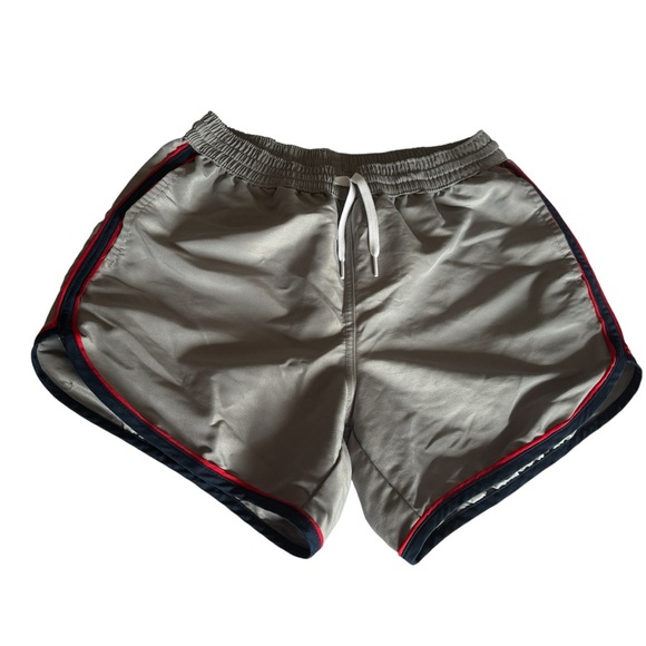 Chubbies Shorts Retro Vibe size Medium - Picture 1 of 4